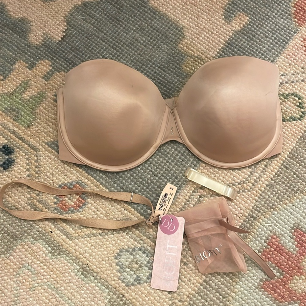 New Victoria’s Secret biofit bra